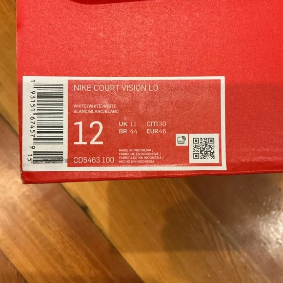 Nike Men's White Low-Top Sneakers - Picture 3 of 3